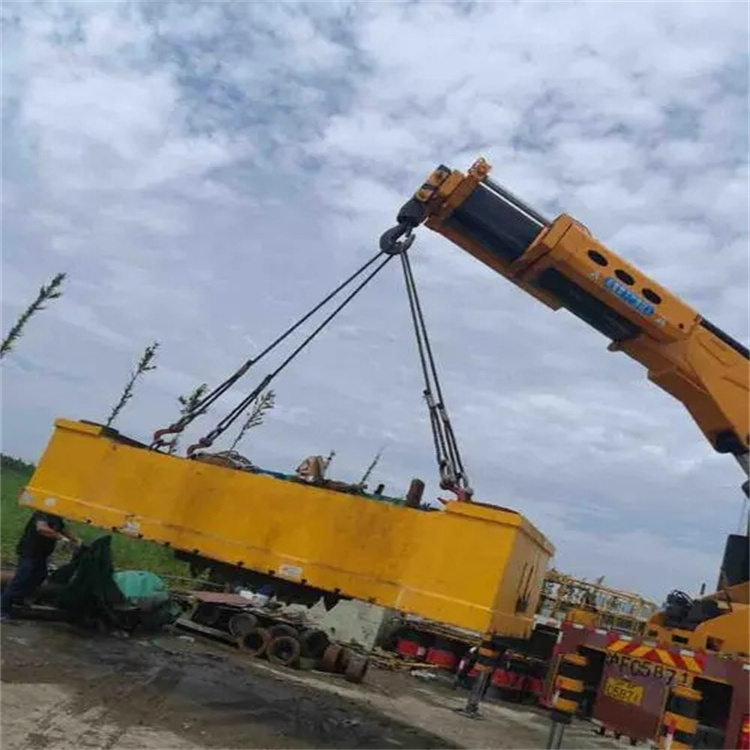 湘西吊车吊集装箱需要多少钱